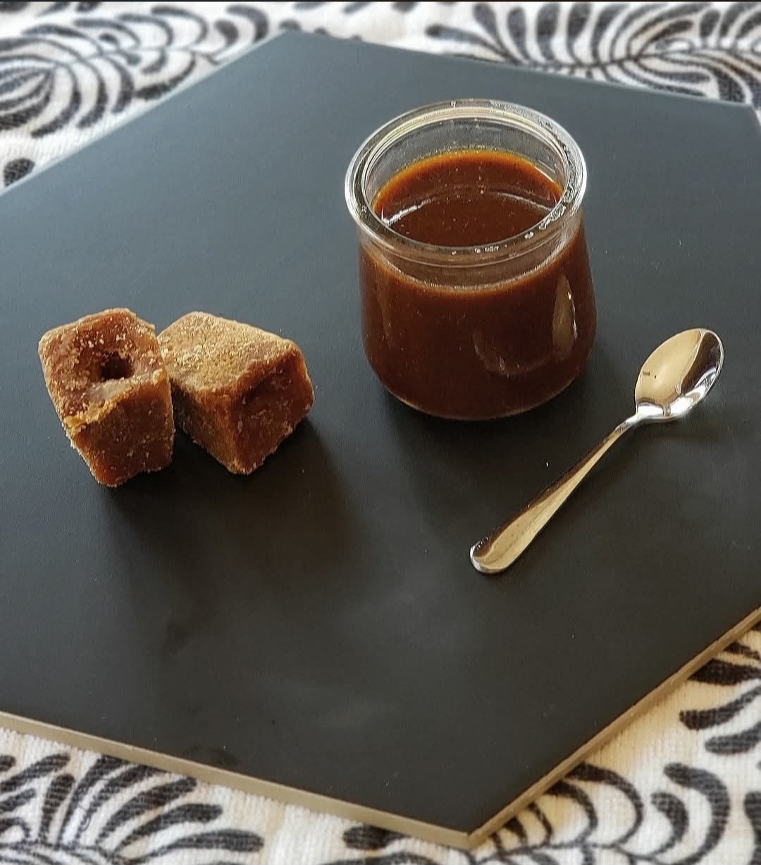 Tamarind Date Chutney